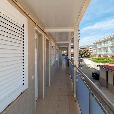 Apartamentos Denis 카스테데펠스 외부 사진