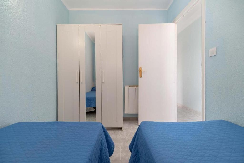 Apartamentos Denis 카스테데펠스 외부 사진
