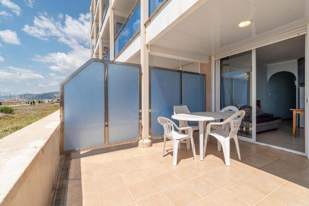 Apartamentos Denis 카스테데펠스 외부 사진