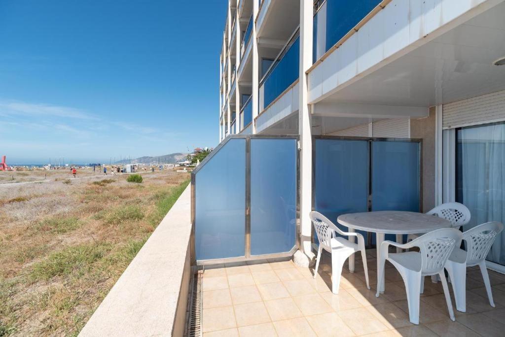 Apartamentos Denis 카스테데펠스 외부 사진